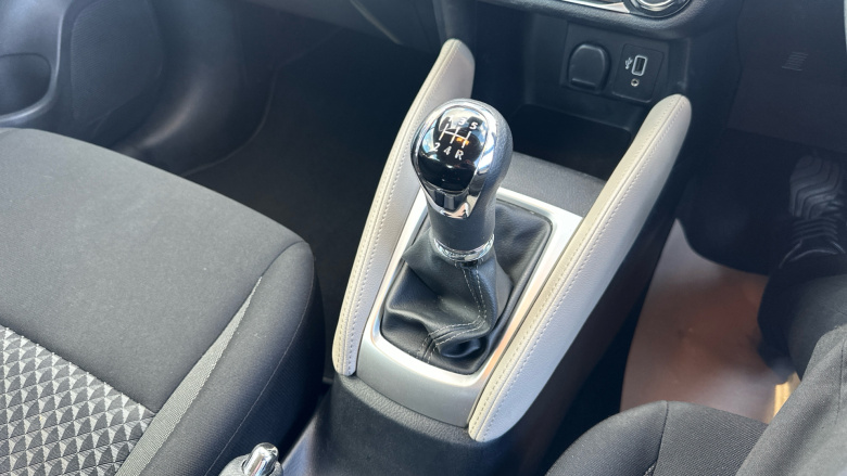 Nissan Micra 1.0 IG 71 Acenta 5dr Petrol Hatchback